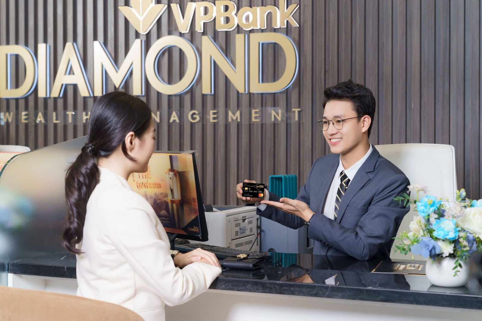 VPBank được vinh danh 5 hạng mục giải thưởng về thẻ