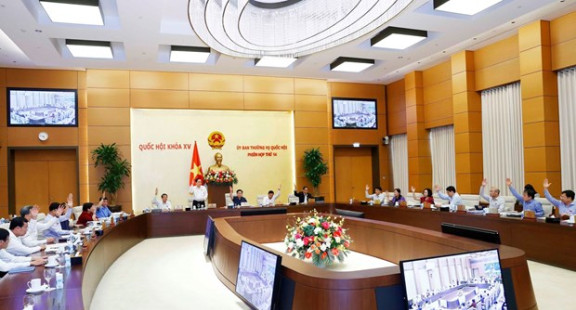 Bế mạc Phiên họp thứ 14 của Ủy ban Thường vụ Quốc hội