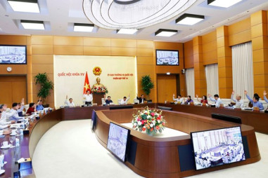 Bế mạc Phiên họp thứ 14 của Ủy ban Thường vụ Quốc hội