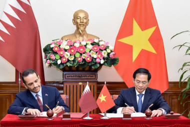 Việt Nam - Qatar ký hiệp định về miễn thị thực