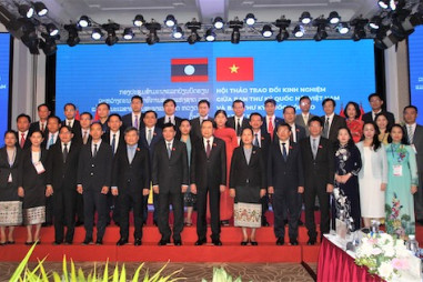 Hội thảo giao lưu công tác giữa Văn phòng Quốc hội Việt Nam và Ban Thư ký Quốc hội Lào