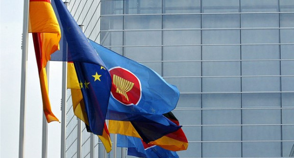 EU, ASEAN tổ chức hội nghị thượng đỉnh để phát triển chuỗi cung ứng