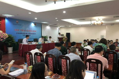 Sử dụng mạng xã hội trong tuyên truyền chính trị ở Việt Nam hiện nay