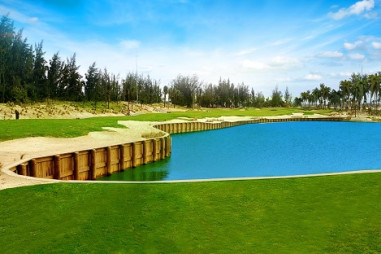 Nét độc đáo 1-0-2 của giải golf tầm cỡ khu vực BRG Open Golf Championship Đà Nẵng 2022