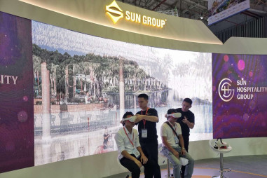 Trải nghiệm Sun World và resort siêu sang InterContinental Danang qua kính VR ngay giữa TP. Hồ Chí Minh