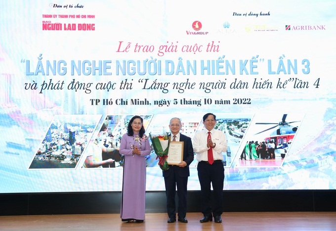 Lễ trao giải Cuộc thi "Lắng nghe người dân hiến kế" lần 3