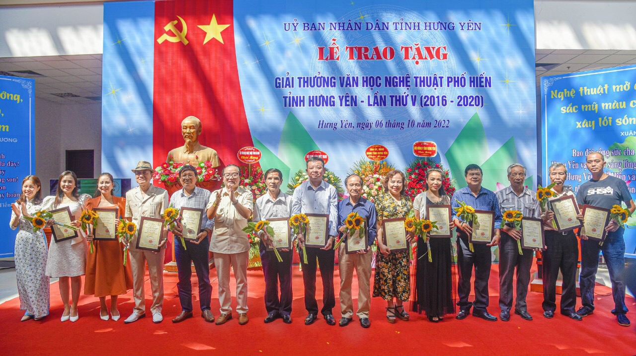 Trao Giải thưởng văn học - nghệ thuật Phố Hiến lần thứ V