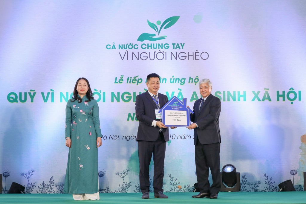 Golf Long Thành ủng hộ Quỹ "Vì người nghèo và an sinh xã hội 2022” 10 tỷ đồng