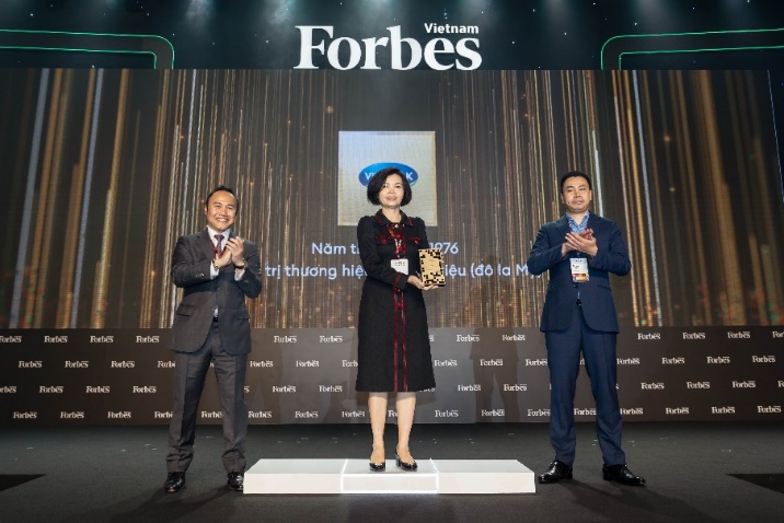 Vinamilk - Thương hiệu "tỷ USD" duy nhất trong top 25 thương hiệu F&B dẫn đầu của Forbes Việt Nam