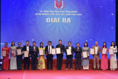 Trao giải báo chí toàn quốc “Vì sự nghiệp giáo dục Việt Nam” năm 2022