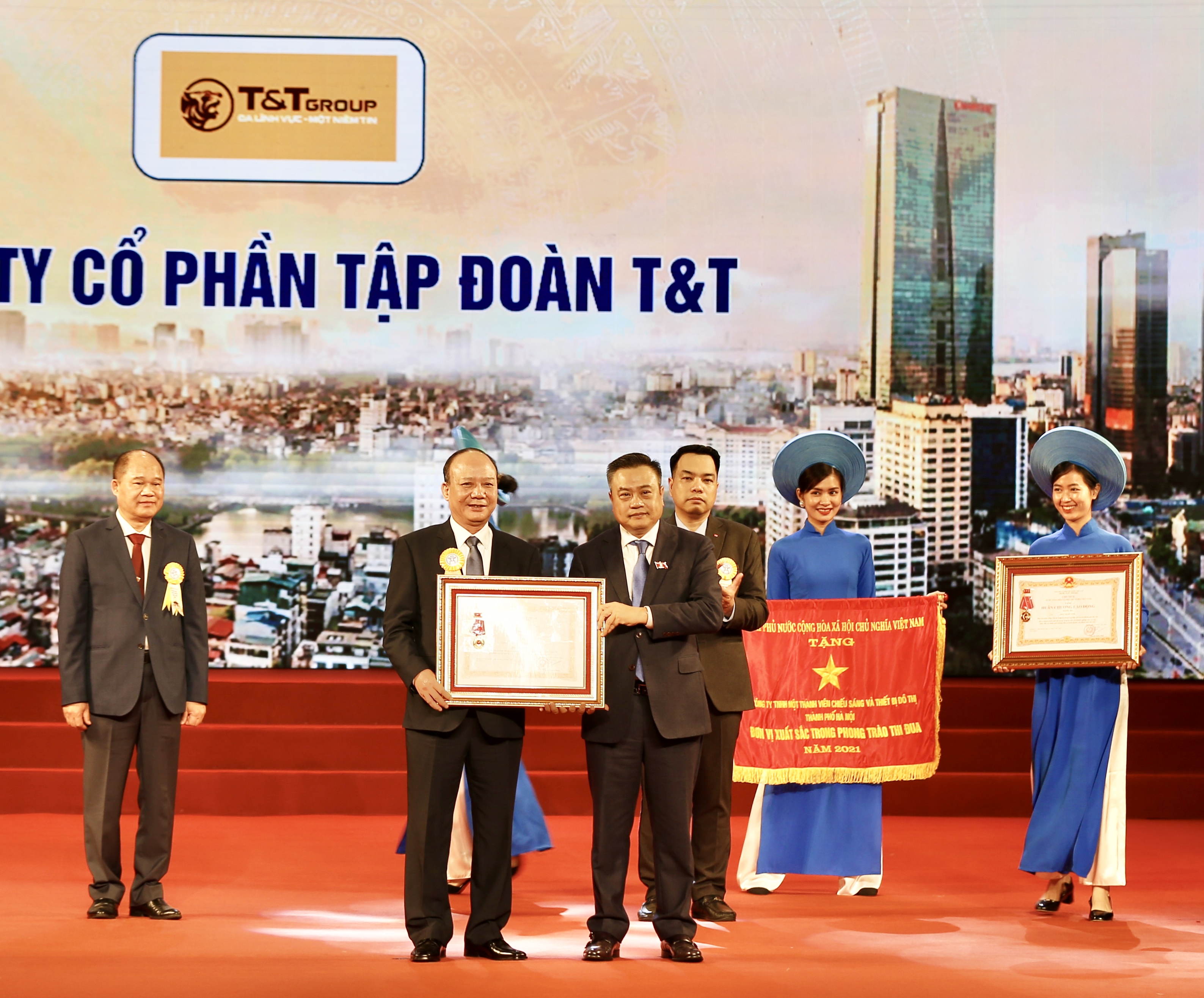 T&T Group tiếp tục được vinh danh trong hoạt động kinh doanh và công tác an sinh xã hội