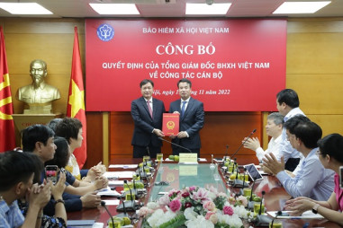 Điều động và bổ nhiệm ông Phan Văn Mến giữ chức vụ Giám đốc BHXH TP. Hà Nội