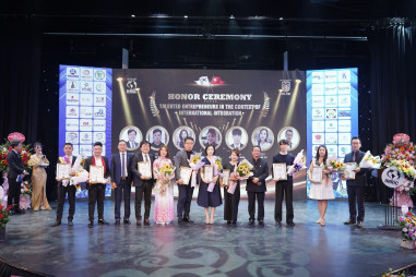 Lễ vinh danh Doanh nhân tài năng hội nhập quốc tế năm 2022