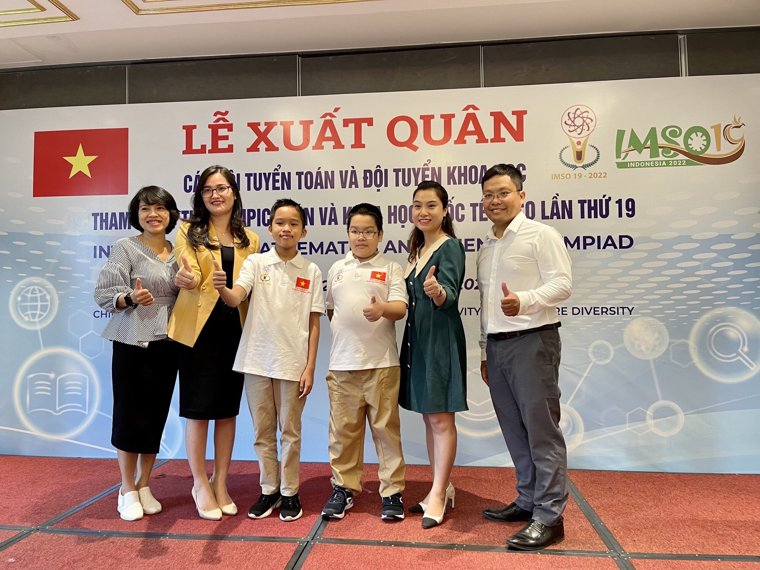 Đoàn Việt Nam thắng lợi tại Kỳ thi Toán và Khoa học quốc tế IMSO lần thứ XIX