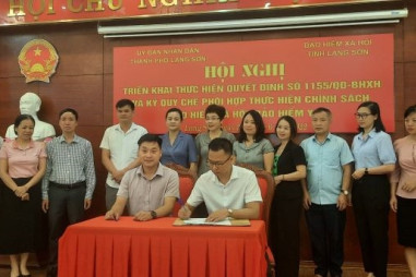 Lạng Sơn: Tập trung triển khai dịch vụ thu BHXH, BHYT