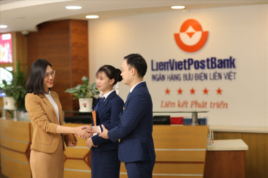 LienVietPostBank giảm lãi suất hỗ trợ khách hàng doanh nghiệp vay vốn