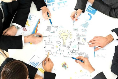 Việt Nam hỗ trợ doanh nghiệp đổi mới sáng tạo tiên phong trong sản xuất công nghệ thông minh