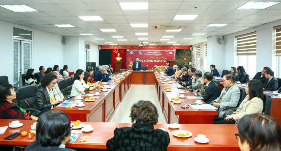 Cơ quan Trung ương Hội Nhà báo Việt Nam tổ chức buổi gặp mặt cán bộ hưu trí qua các thời kỳ