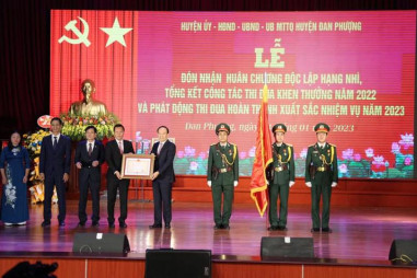 Huyện Đan Phượng vinh dự đón nhận Huân chương Độc lập hạng Nhì