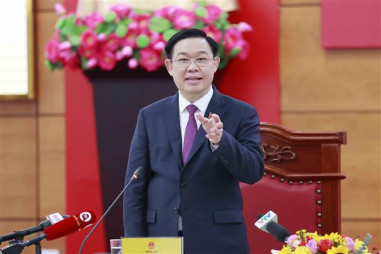 Chủ tịch Quốc hội Vương Đình Huệ thăm làm việc, chúc Tết tại tỉnh Lào Cai
