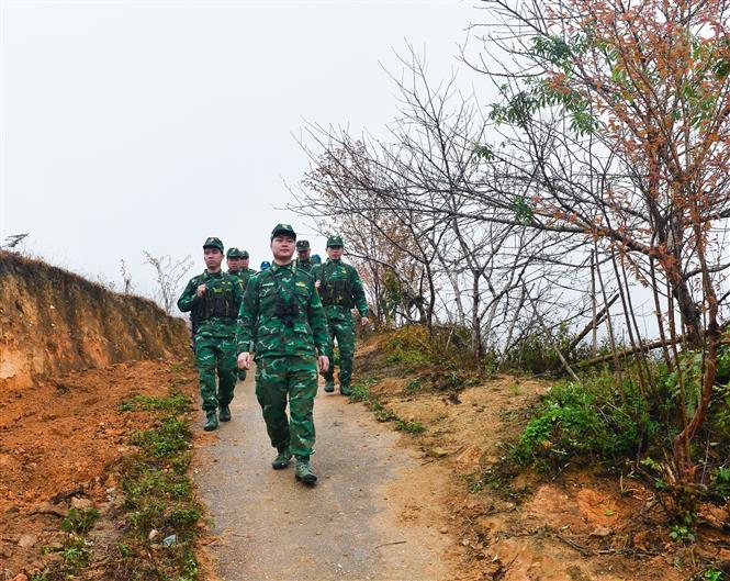 Tết ấm nơi biên cương