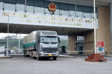 Thương mại hai chiều Việt Nam-Trung Quốc vượt 11 tỷ USD tháng đầu năm