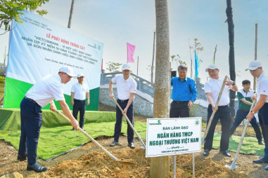 Vietcombank: Phát động chương trình trồng 60 nghìn cây xanh 