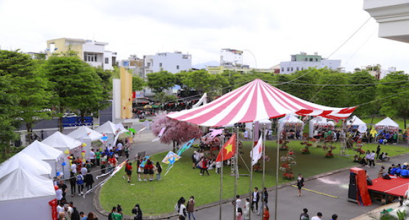 Lễ hội giao lưu văn hóa Việt-Nhật và Ngày hội việc làm Nhật Bản tại Trường Đại học Đông Á