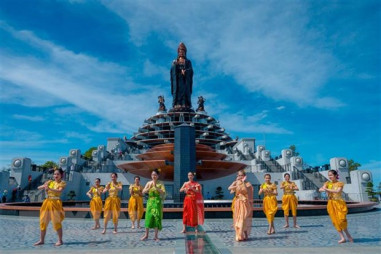 Phát huy nguồn lực văn hóa, phát triển toàn diện vùng Đông Nam Bộ