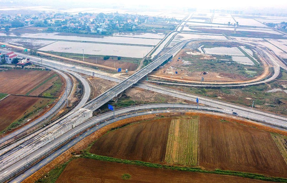 Sẽ hoàn thành hơn 410km đường bộ cao tốc Bắc-Nam trong năm 2023