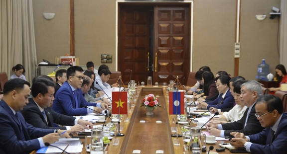 Đoàn đại biểu Bộ Lao động và Phúc lợi xã hội Lào thăm và làm việc tại BHXH Việt Nam