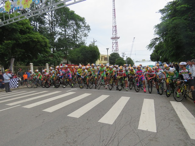 Giải đua xe đạp “Nông dân bảo vệ môi trường” 2016