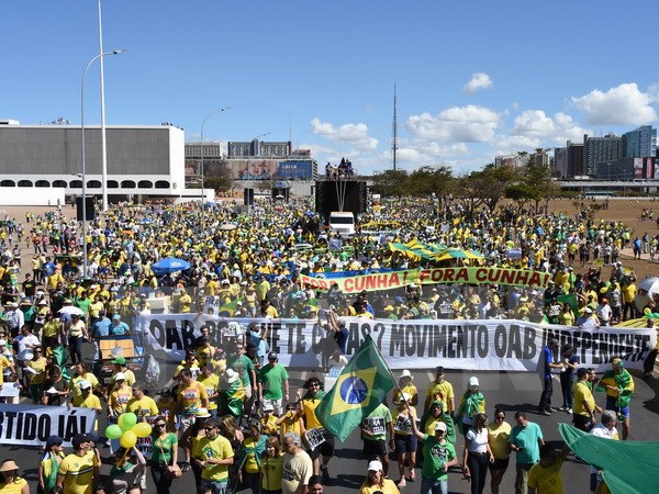 50.000 người Brazil tham gia biểu tình phản đối chính phủ mới