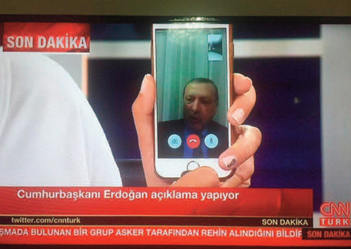 Truyền thông góp công lớn dẹp đảo chính ở Thổ Nhĩ Kỳ