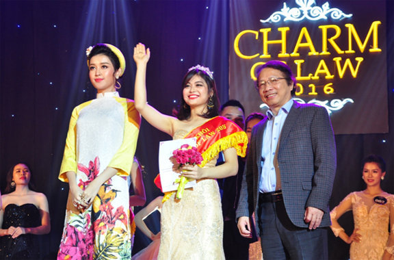 Lộ diện quán quân "Chaw of Law 2016"