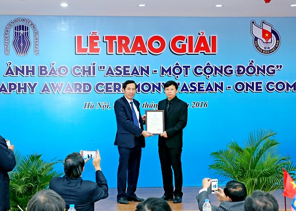 Việt Nam đoạt giải Nhì Ảnh báo chí “ASEAN - Một cộng đồng"
