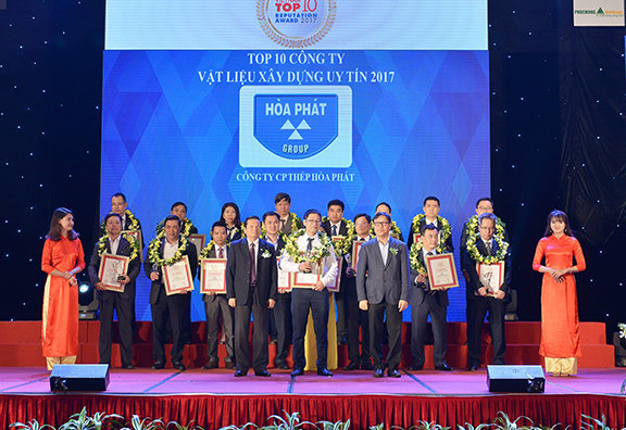 Top 10 DN vật liệu xây dựng uy tín năm 2017: Thép Hòa Phát dẫn đầu