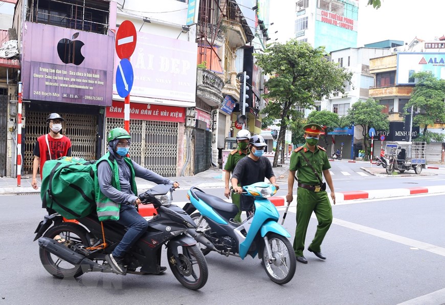 Hà Nội đã xử phạt hơn 26 nghìn trường hợp ra đường không có lý do chính đáng