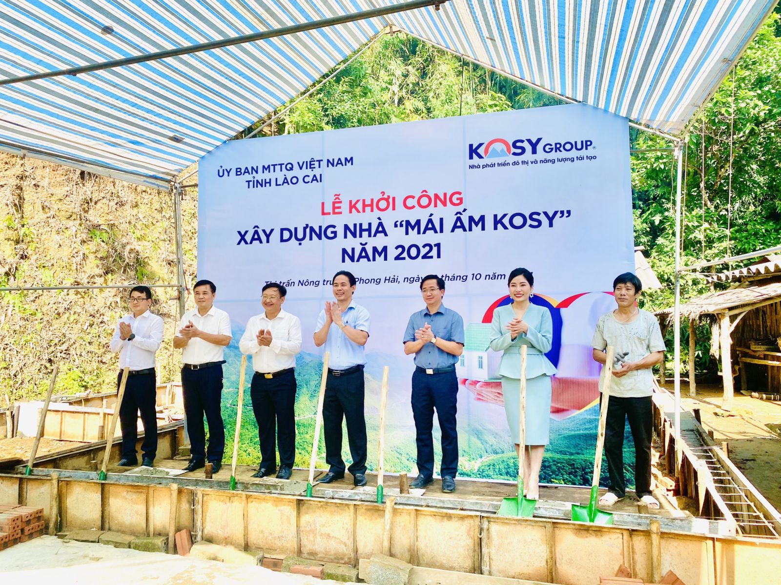 Tập đoàn Kosy ủng hộ 10 tỷ đồng xây dựng 200 ngôi nhà cho hộ nghèo tại Lào Cai_