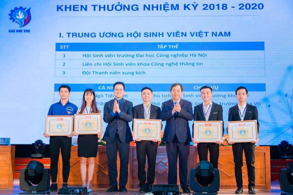 Hành trình khám phá bản thân của người cán bộ Hội Sinh viên