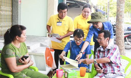 Truyền thông chính sách BHXH, BHYT: Tạo dựng niềm tin, thu hút người dân tham gia