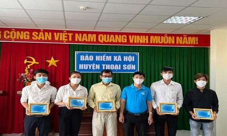 An Giang: Hào hứng thi tìm hiểu VssID và chính sách BHXH, BHYT