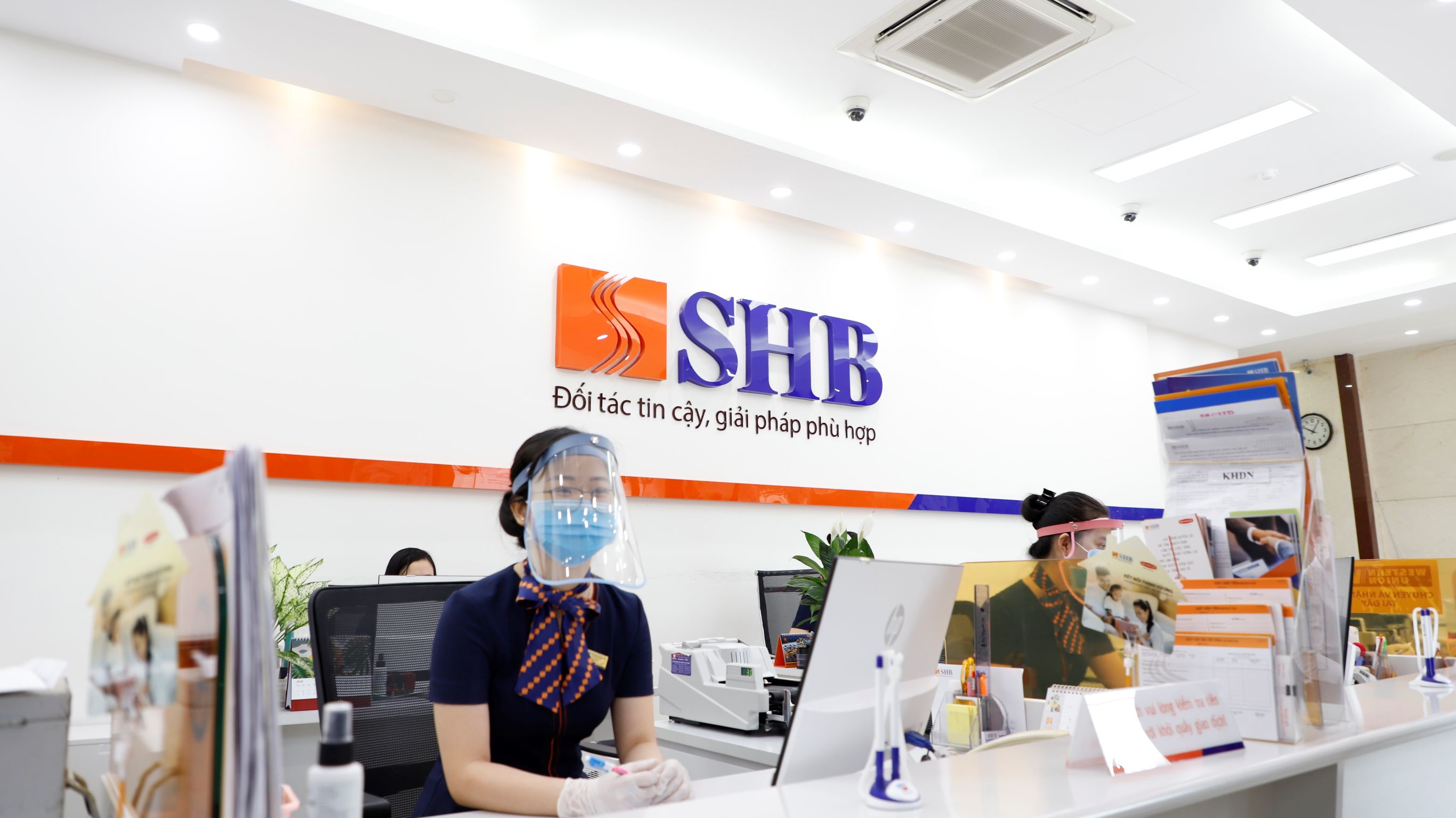 SHB đồng hành chia sẻ cùng khách hàng và cộng đồng