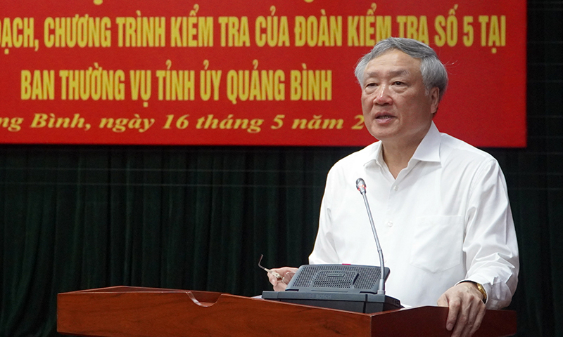 Đồng chí Nguyễn Hòa Bình làm việc với Ban Thường vụ Tỉnh ủy Quảng Bình về công tác phòng, chống tham nhũng