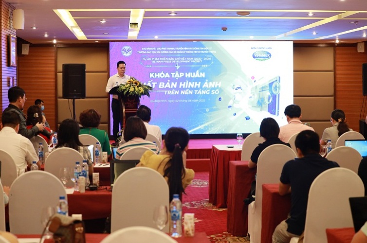 Tập huấn “Xuất bản hình ảnh trên nền tảng số”