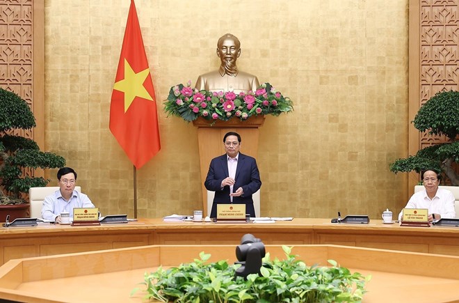Thủ tướng: Lắng nghe, điều chỉnh phù hợp các vấn đề nảy sinh