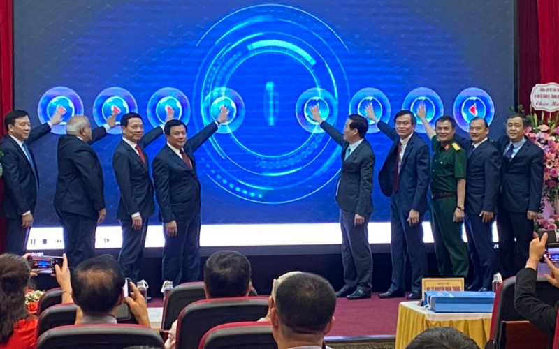 Ra mắt “Tạp chí Cộng sản-Chuyên đề” và trang tiếng Tây Ban Nha