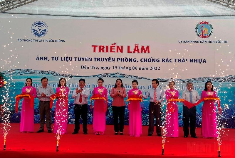 Bến Tre: Triển lãm ảnh, tư liệu tuyên truyền phòng, chống rác thải nhựa
