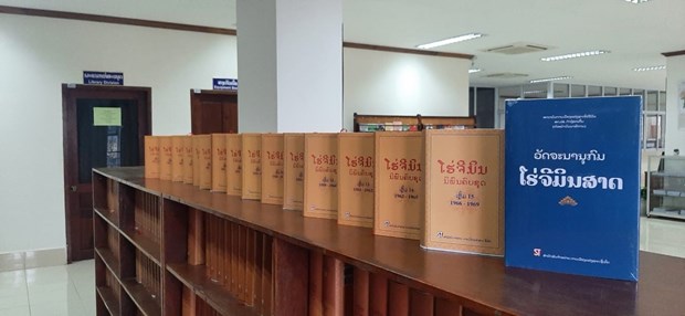 Lào đưa tác phẩm Hồ Chí Minh toàn tập vào giảng dạy