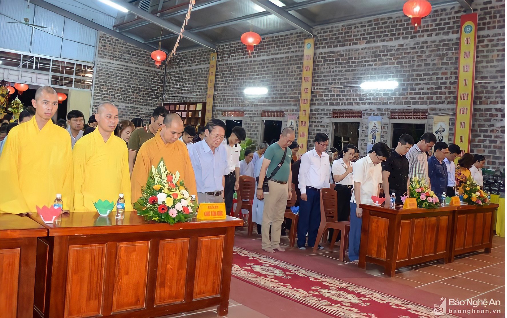 Cõi lành đón người về